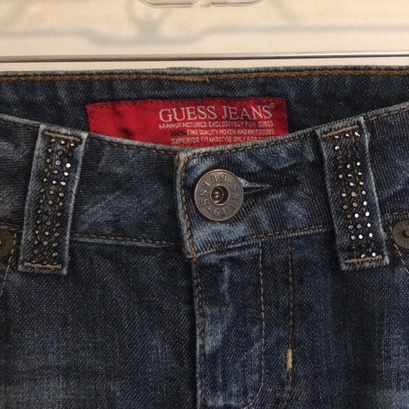 Guess Jeans - Picture 3 of 6